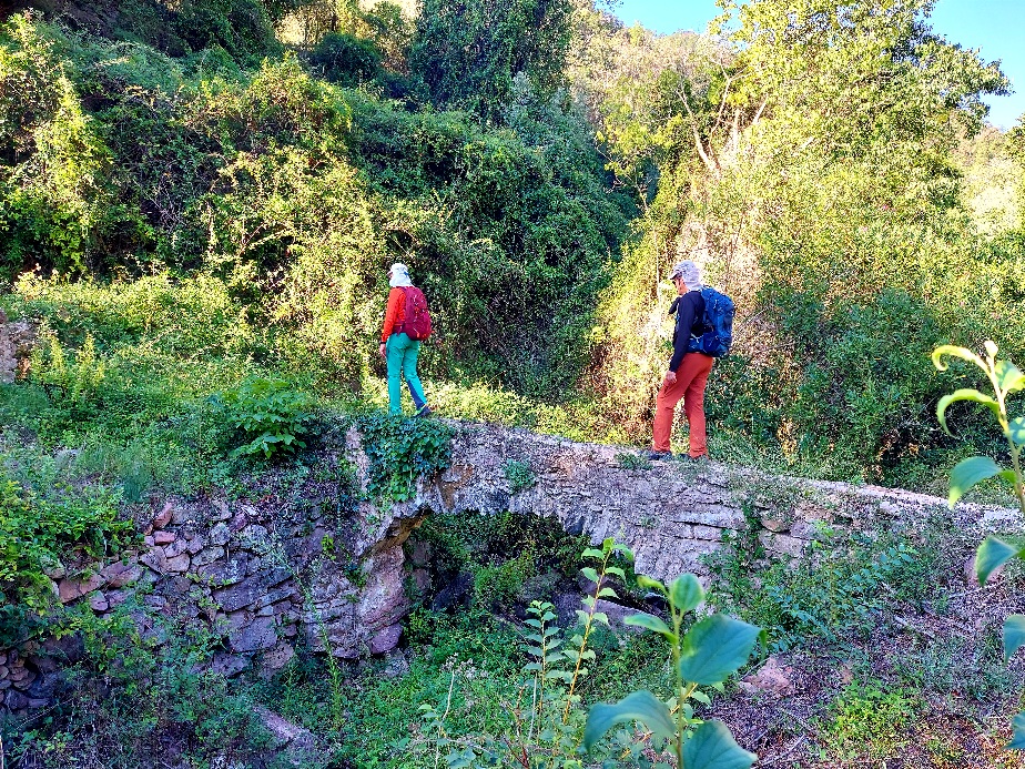 De Eslida a Ahin por la Penya Miro